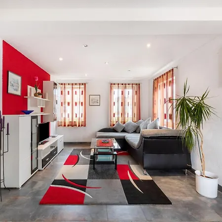 Bold & Chic Stay, Appartamento Altshausen