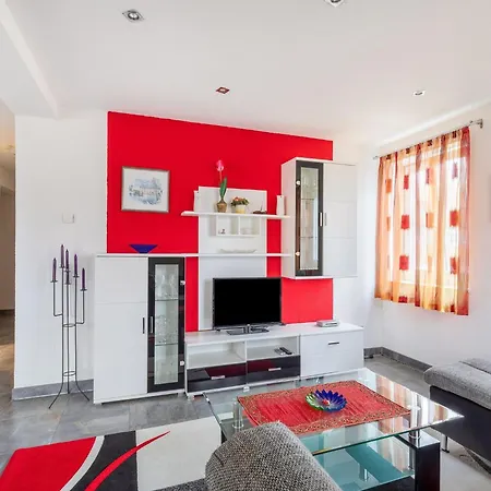 Appartement Bold & Chic Stay, Altshausen