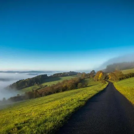 Bold & Chic Stay, Appartement Altshausen